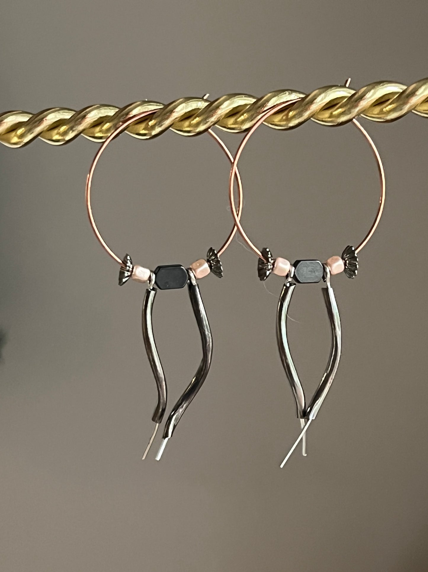 HEMATITE “STAR DANCER” (ACP) | Earrings