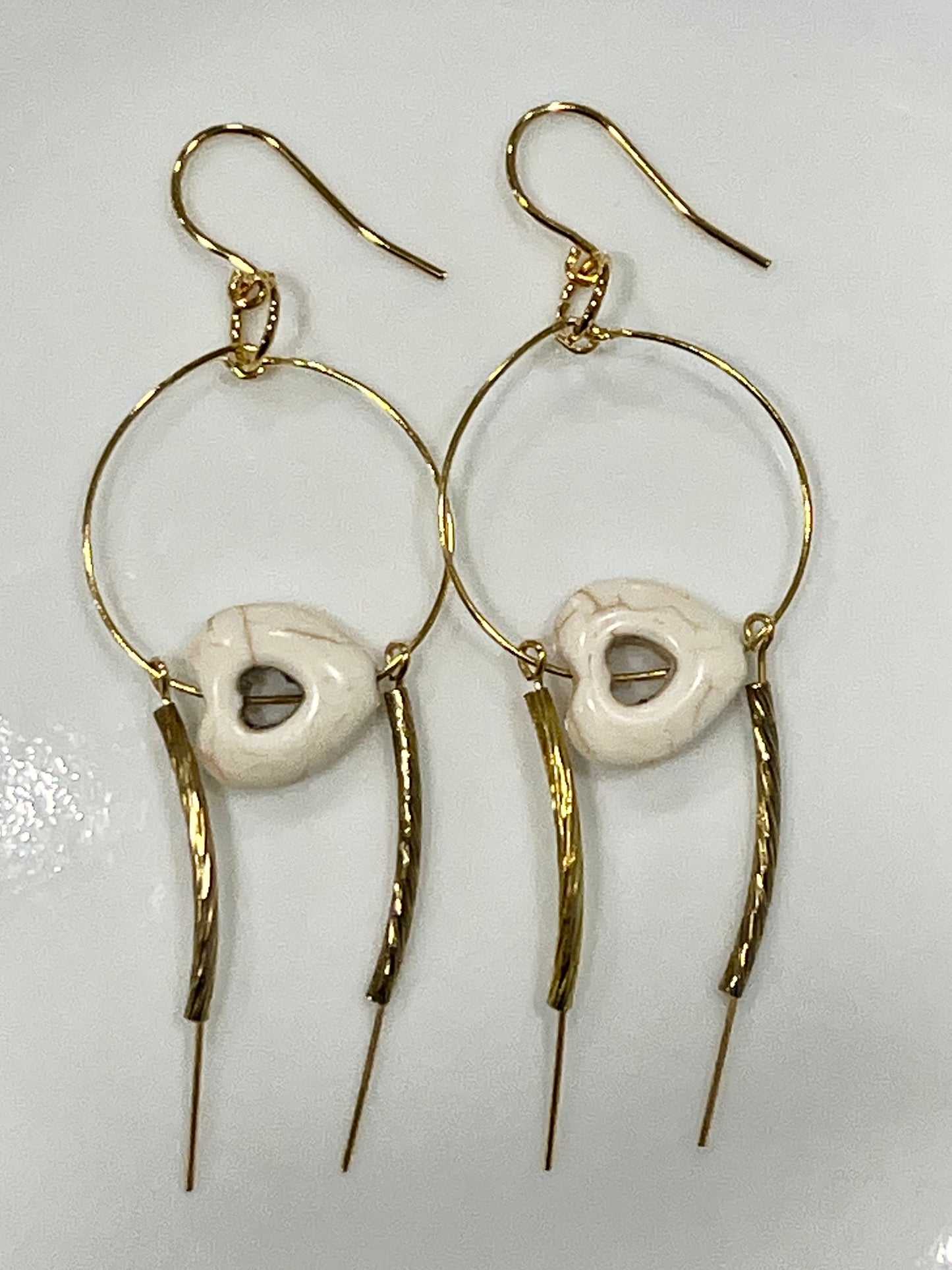 WHITE CERAMIC HEART FLARES | Earrings