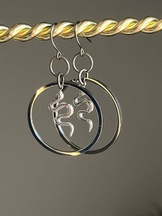 DAINTY SERPENTINE HOOP-DANGLES (SS) | Earrings
