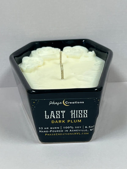 HALLOWEEN CANDLE : LAST KISS ~ Dark Plum | Hand-poured Premium Soy Candle
