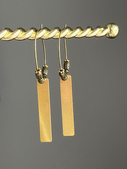 BRASS METAL RECTANGLE HOOP DANGLES | Earrings